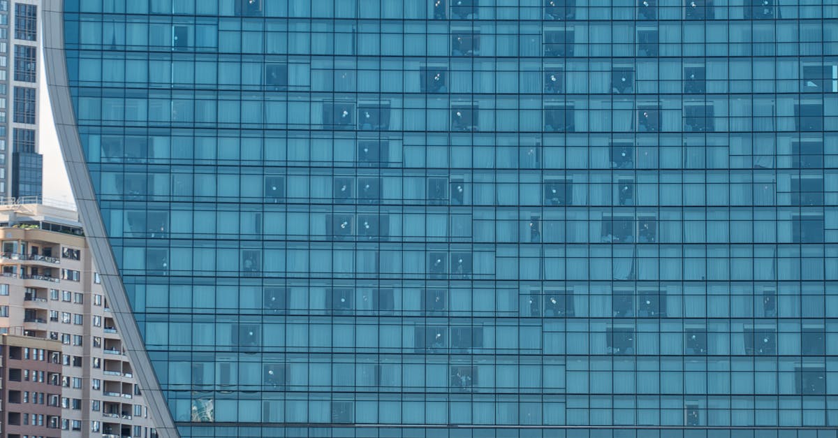 Creating a Welcoming Atmosphere through Effective Store Cleaning